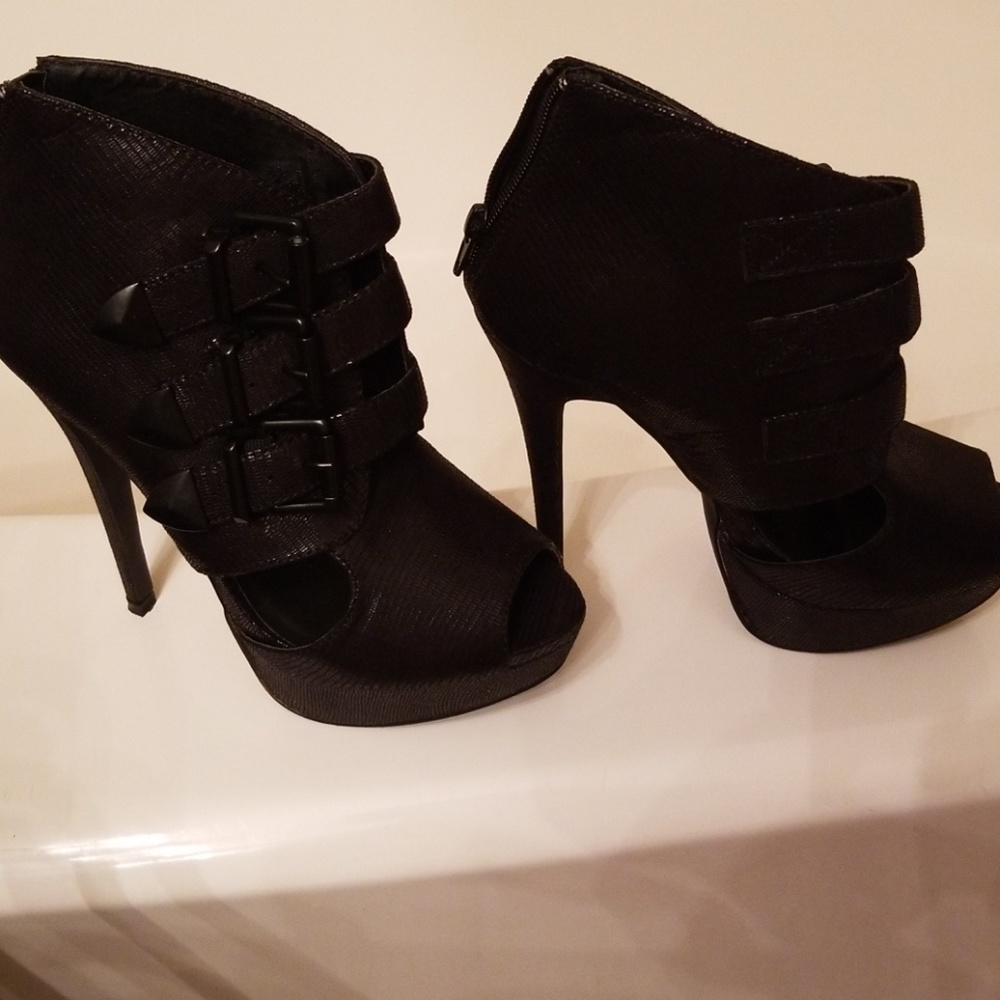 Open toe booties